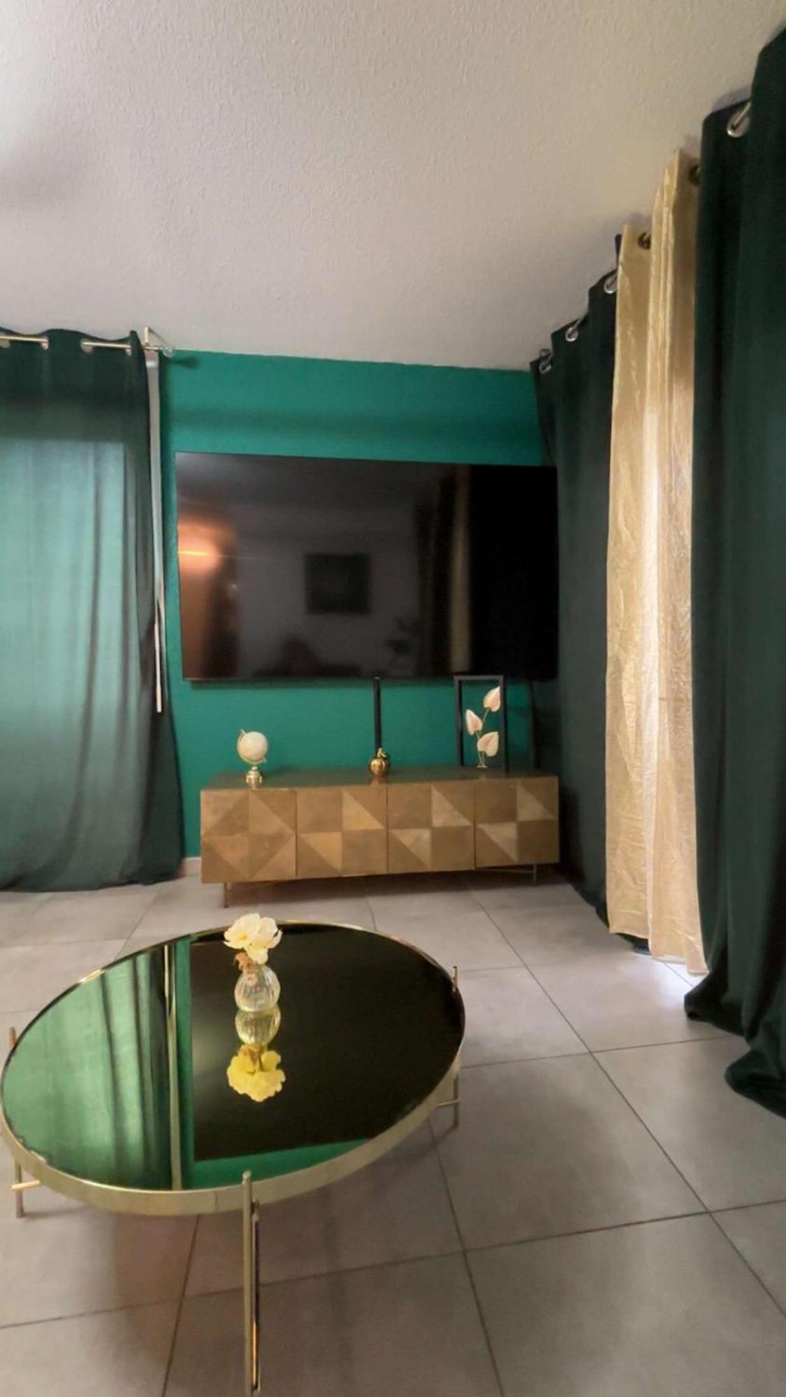 Suite Jacuzzi "Spa Privatif " Appartement Jacuzzi Toulouse Buitenkant foto