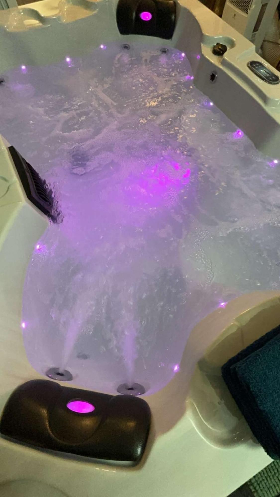 Suite Jacuzzi "Spa Privatif " Appartement Jacuzzi Toulouse Buitenkant foto
