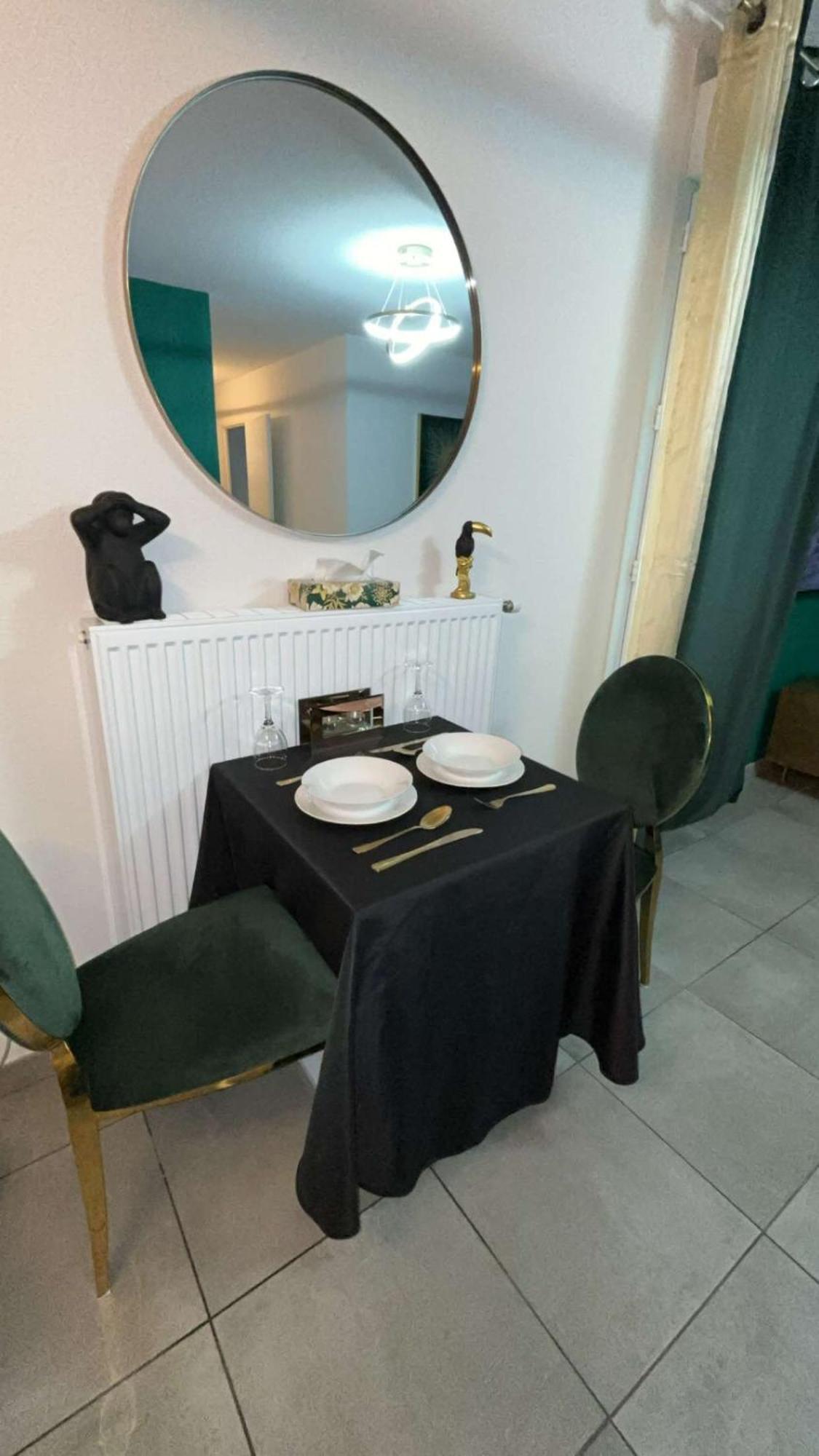 Suite Jacuzzi "Spa Privatif " Appartement Jacuzzi Toulouse Buitenkant foto
