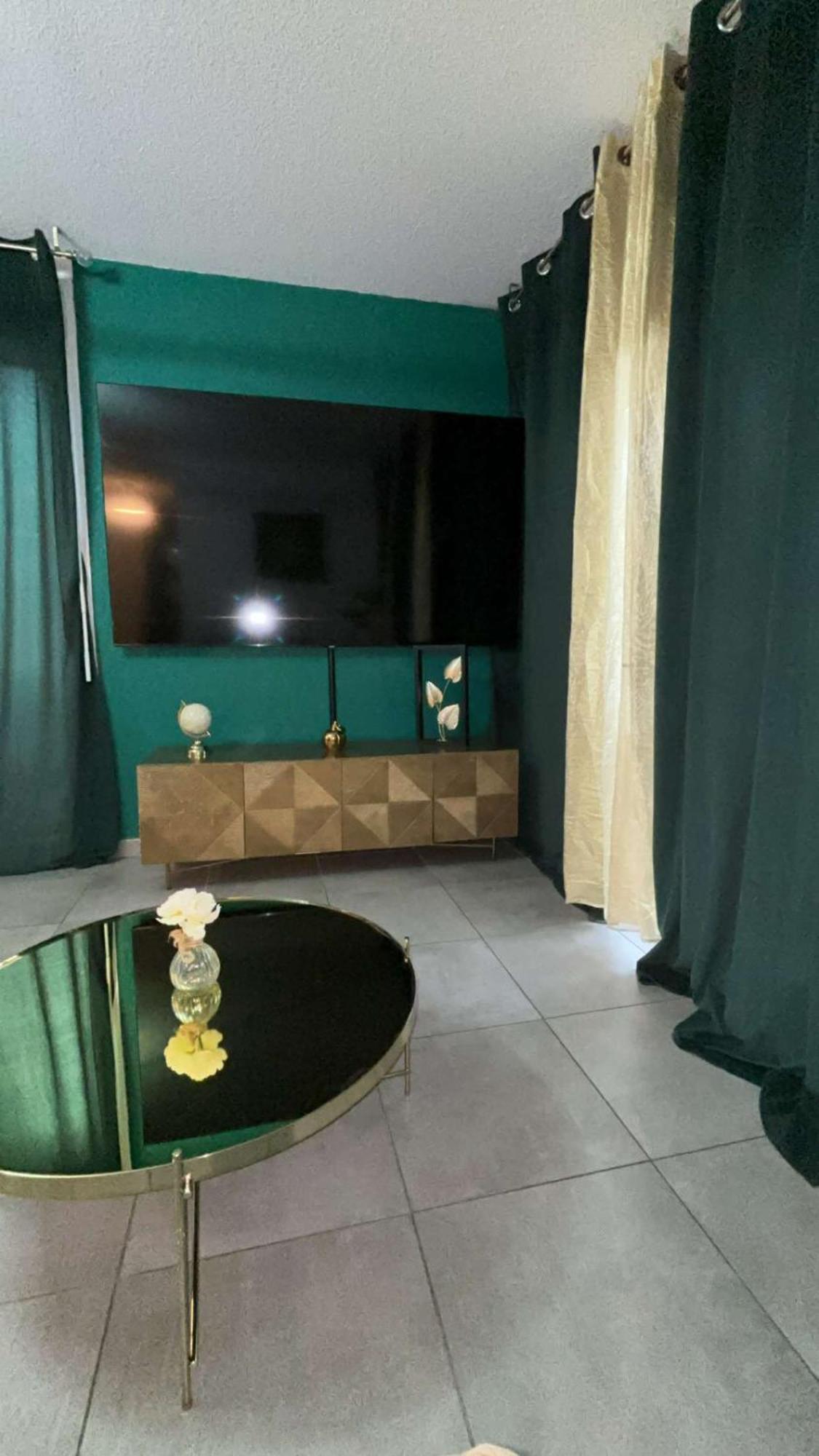 Suite Jacuzzi "Spa Privatif " Appartement Jacuzzi Toulouse Buitenkant foto