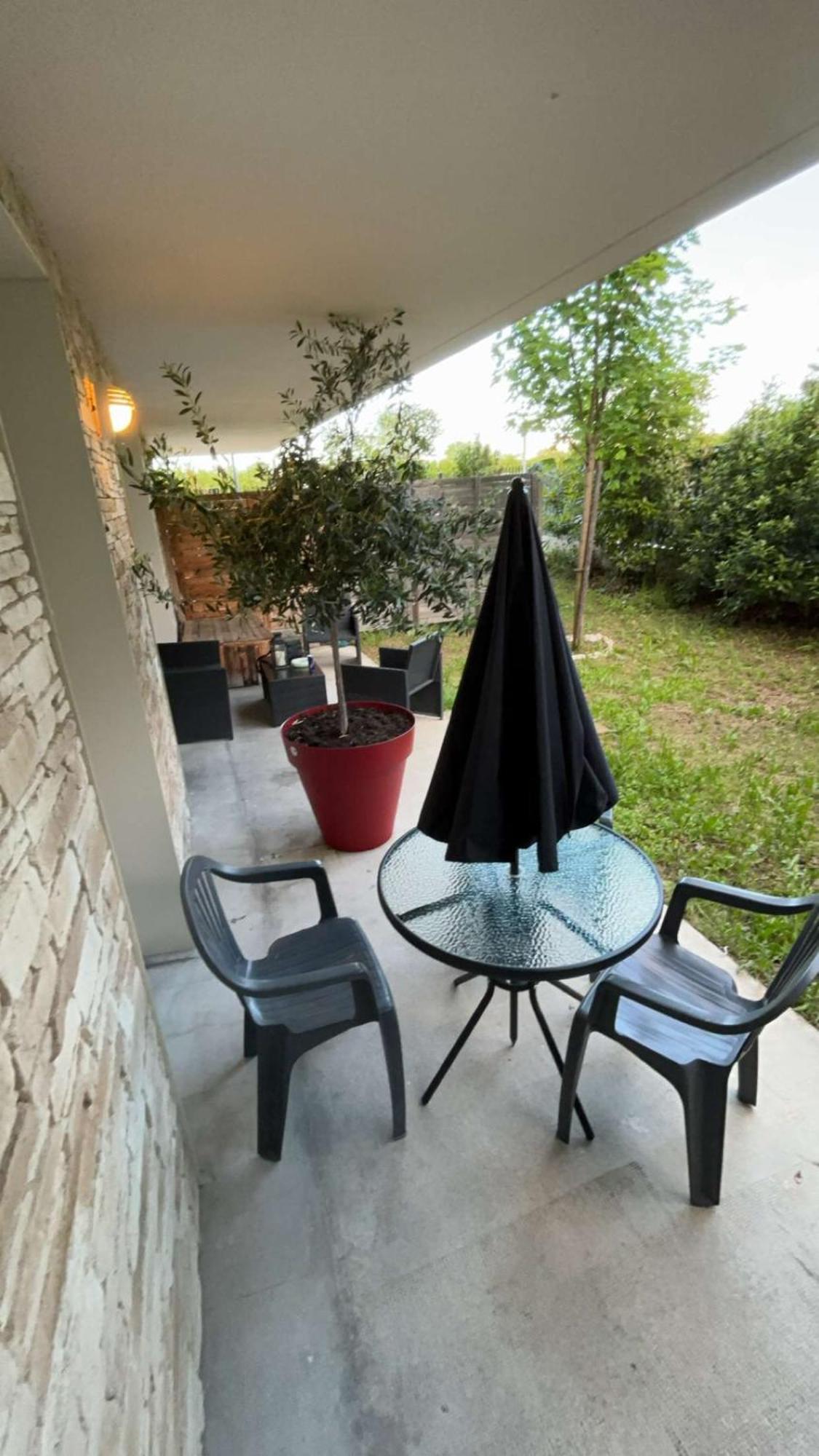Suite Jacuzzi "Spa Privatif " Appartement Jacuzzi Toulouse Buitenkant foto
